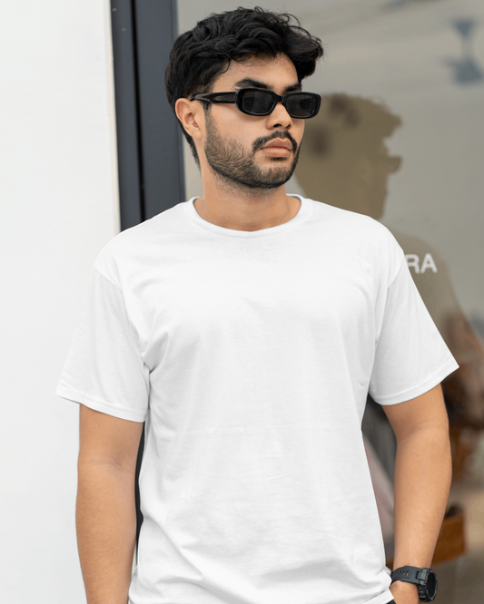 Solid White // Relaxed Fit Essential Tee